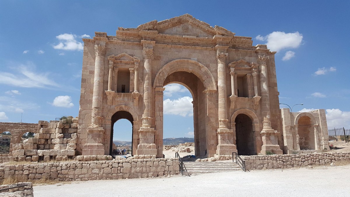 Day Tour to Jerash, Ajloun and Umm Qais from Amman