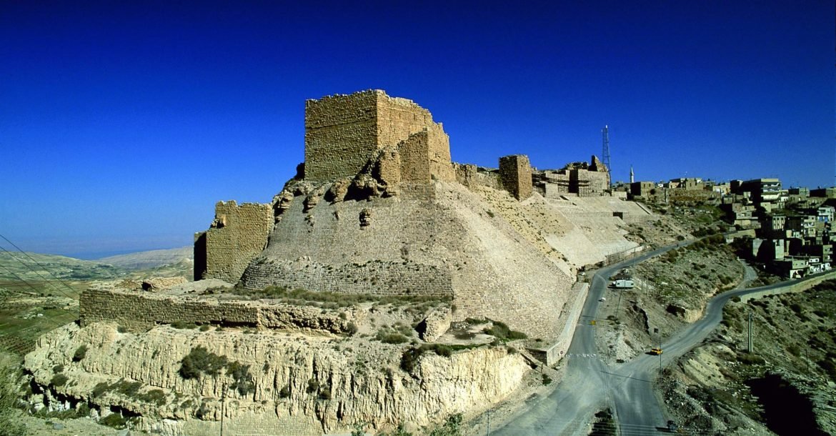 Day 9 : Visit Kerak Castle, Home-Hosted Lunch, Dead Sea