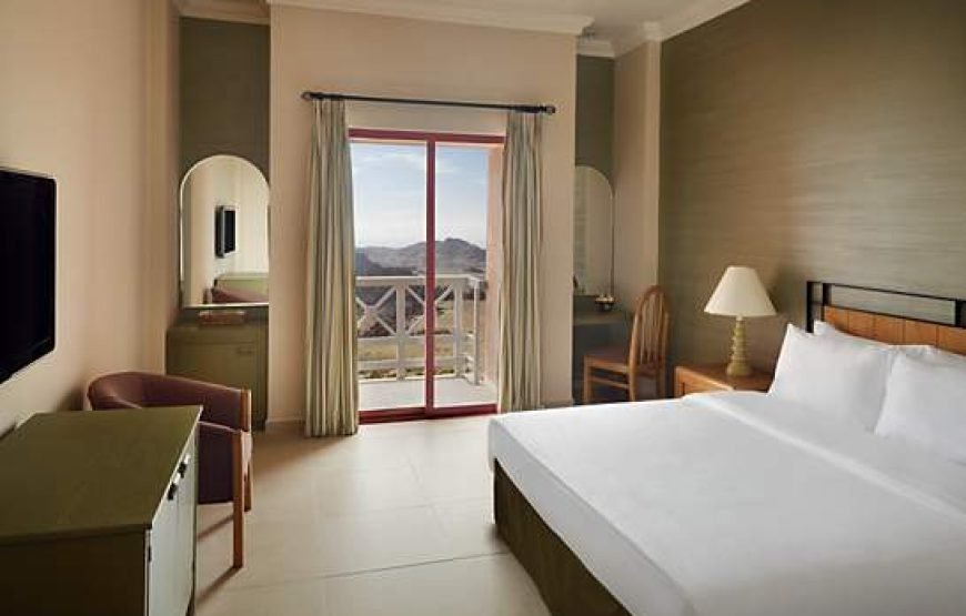 Movenpick Nabatean Castle Hotel